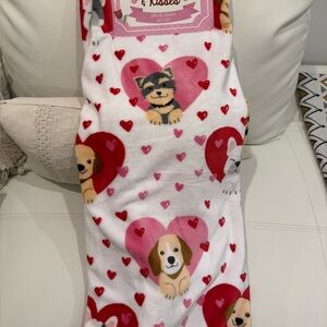 Adorable Puppy Heart Plush Throw Blanket